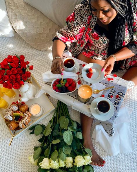 Fun Ways To Spend Valentine's Day At Home Romantic Valentines Day Ideas Bedroom, At Home Valentines Day Ideas, Heart Shaped Pancakes, Romantic Valentines Day Ideas, Romantic Breakfast, At Home Dates, Indoor Picnic, Day Date Ideas, Writing A Love Letter