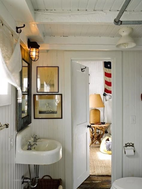 Cod Aesthetic, Cape Cod Cottage, Maine Cottage, Beach Cabin, Cottage Bathroom, Cape House, Seaside Cottage, Lake Cottage, Cottage Interiors