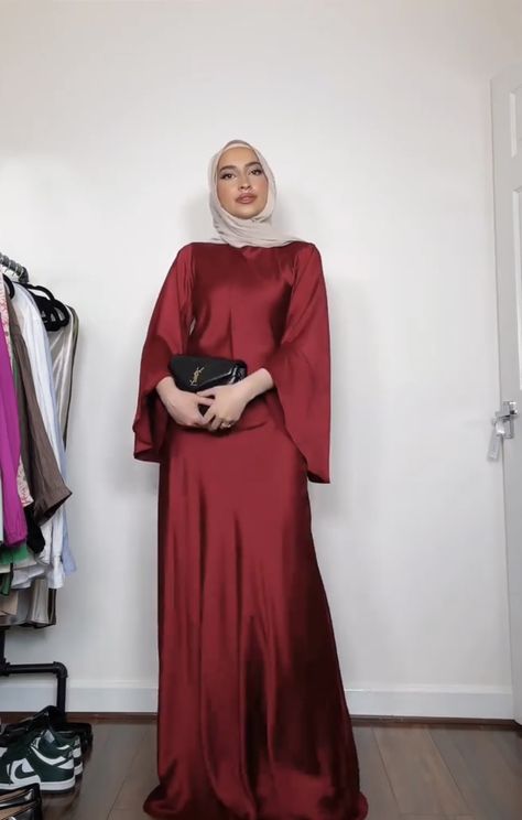 Long Sleeve Maxi Satin Dress, Hijab Dresses For Wedding Party, Satin Dresses Hijab, Graduation Ball Dress, Fancy Maxi Dress, Christmas Ootd, Long Sleeve Maxi Dresses, Namibia Travel, Simple Wedding Gowns