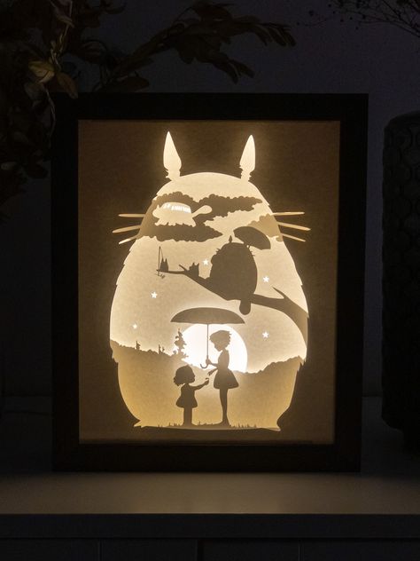 Totoro Light, Totoro Room, Totoro Diy, Diy Light Box, Light Box Templates, Papercraft Anime, Light Box Diy, My Neighbour Totoro, Box Video