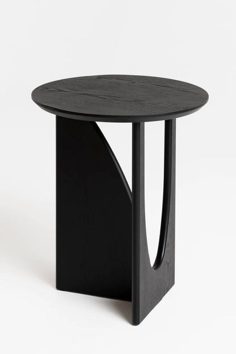 Axton Accent Table – Cura Home Black End Tables, Modern Accent Tables, Curved Furniture, Side Table Decor, Table Decor Living Room, Curved Wood, Cube Ottoman, Black Side Table, Night Stands