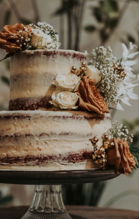 Fall Naked Wedding Cake, Rustic Autumn Wedding Cake, Single Tier Wedding Cake Rustic Fall, Two Tier Wedding Cake Rustic Fall, Autumn Wedding Cake Topper, Wedding Dessert Table Decor, Barn Wedding Centerpieces, Boho Wedding Cake, Wedding Cake Ombre