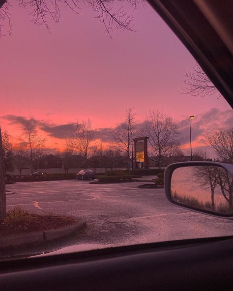 pink purple orange crazy sunset late night drive aesthetic photography photo Late Night Drive Aesthetic, Night Drive Aesthetic, Drive Aesthetic, Dreamy Aesthetic, Pink Photography, Night Drive, Late Night Drives, Aesthetic Sunset, Pretty Landscapes