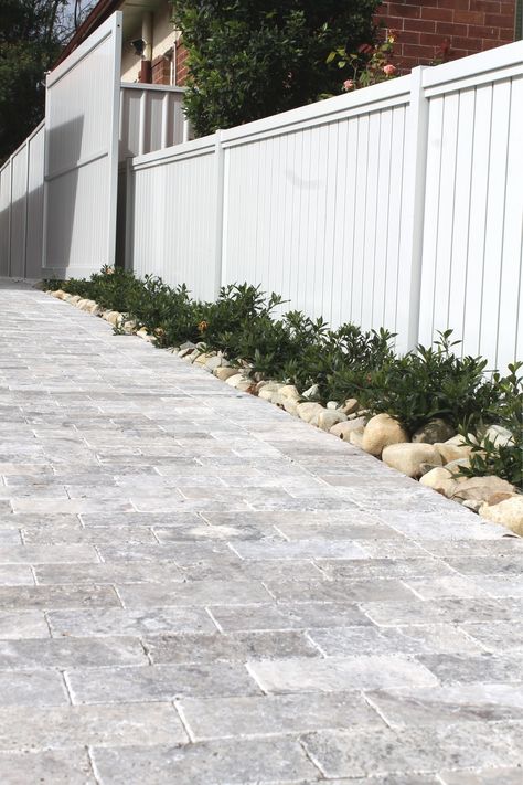 Lithic Australia's Silver Travertine used for driveway paving. Stone Driveway Ideas, White Driveway, Vintage Coastal Cottage, Driveway Paving Stones, Cobbled Driveway, House Driveway, Paving Driveway, Silver Travertine, Light Browns