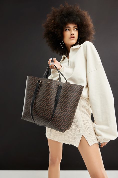 Sophistication shouldn't be confined to the boardroom – it's an everyday affair. Cibrian ladies' tote bag is what you have been looking for. #ALDOSA #ALDOShoes Luxury Multicolor Hobo Tote Bag, Aldo Bags 2023, Aldo Bags Handbags, Aldo Tote Bag, High-end Tote Box Bag With Branded Hardware, Aldo Handbags, Aldo Bags, Everyday Tote, Aldo Shoes