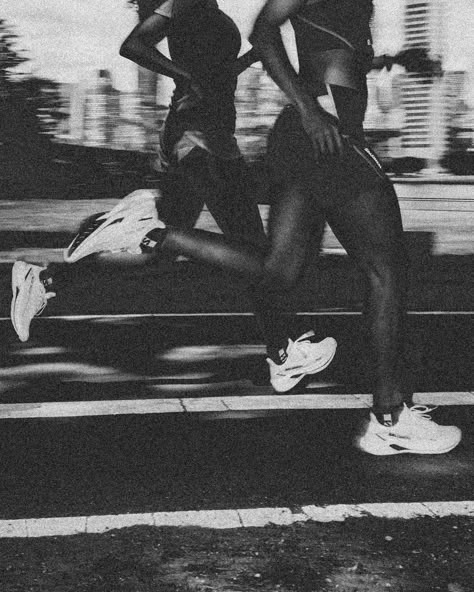 Cortney White (@cortneywhite_) • Instagram photos and videos Black And White Running Aesthetic, Run Club Vision Board, Running Photos Aesthetic, Half Marathon Black Woman, Running Fitness Aesthetic, Blurry Running Aesthetic, Vision Board Photos Running, Black And White Wellness Aesthetic, Workout Aesthetic Black And White