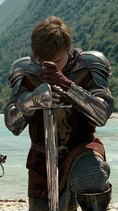 Prince Caspian Aesthetic, Narnia Movies, Peter Pevensie, Narnia Prince Caspian, Narnia 3, William Moseley, Medieval Aesthetic, Prince Caspian, Arthur Pendragon