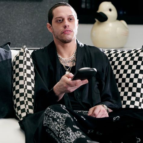 Why Pete Davidson's Saturday Night Live Episode Was Canceled Check more at https://americawebmart.com/why-pete-davidsons-saturday-night-live-episode-was-canceled/ Pete Davidson Snl, Pete Davidson, Photo Bank, Tina Fey, Sketch Comedy, Lil Uzi Vert, Night Live, Weird Stories, Jimmy Fallon