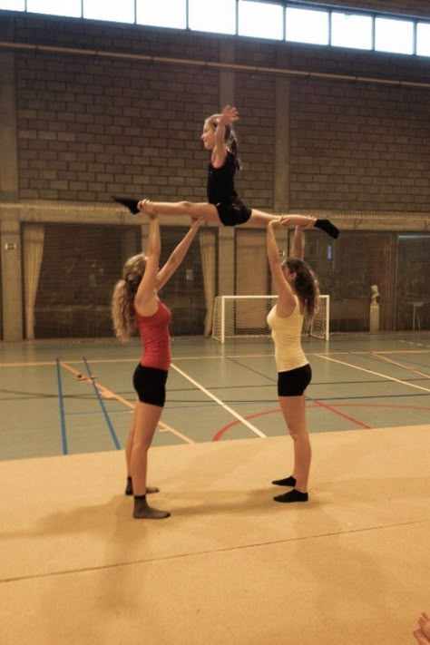 3 People Lifts, 3 Person Lifts Dance, 3 People Yoga Poses, Gymnastics Splits, Easy Cheer Stunts, 3 Person Yoga Poses, Gymnastics Stunts, Partner Acrobatics, Gymnastics Problems