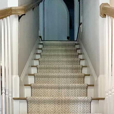 The Carpet Workroom on Instagram: "Another Roll Special style working its magic as a stair runner ✨ The ‘Oil Nut Bay’ style is shining bright on these stairs with its elegant diamond pattern💎  Our crew custom crafted this neutral style into a cut-to-fit stair runner for a unique fit inside this Needham home. The space instantly comes to life with its modern geometric pattern and flatweave construction  The ‘Oil Nut Bay’ style is IN-STOCK & ready to be crafted for your next custom carpet project . . . #stairrunner #summerdecor #stairideas #flooring #carpet #runnerrug #homedecor #interiordecor #interiordesign #custommade" Flooring Carpet, Modern Geometric Pattern, Special Style, Neutral Style, Custom Carpet, Unique Fits, Stair Runner, Neutral Fashion, Summer Decor