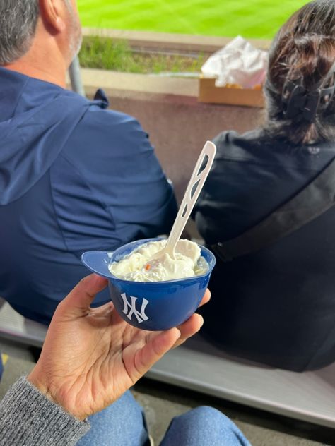 Baseball in new york ice cream Chicago Ice Cream, New York Yankees Aesthetic, Yankee Stadium Food, New York Ice Cream, Ice Cream Nyc, Cabin Core, Ny Yankees, New York Yankees, Food Truck