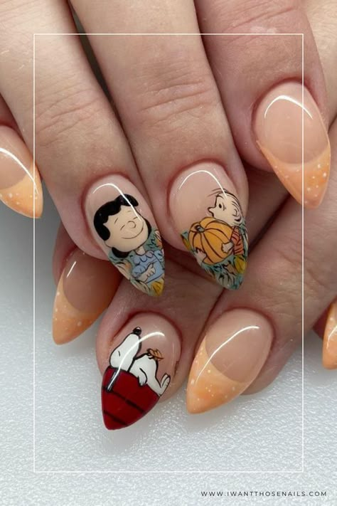 Peanuts Nail Art, Charlie Brown Nail Art, Snoopy Fall Nail Art, Snoopy Nails Simple, The Great Pumpkin Charlie Brown Nails, Great Pumpkin Charlie Brown Nails, Snoopy Nails Fall, Charlie Brown Thanksgiving Nails, Snoopy Thanksgiving Nails