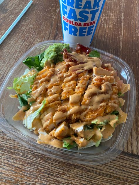 Wendys Chicken Salad, Subway Salad, Southwest Salad, Frozen Beef, Plats Healthy, Yummy Salads, New York Food, Lunch Food, Healthy Lifestyle Food