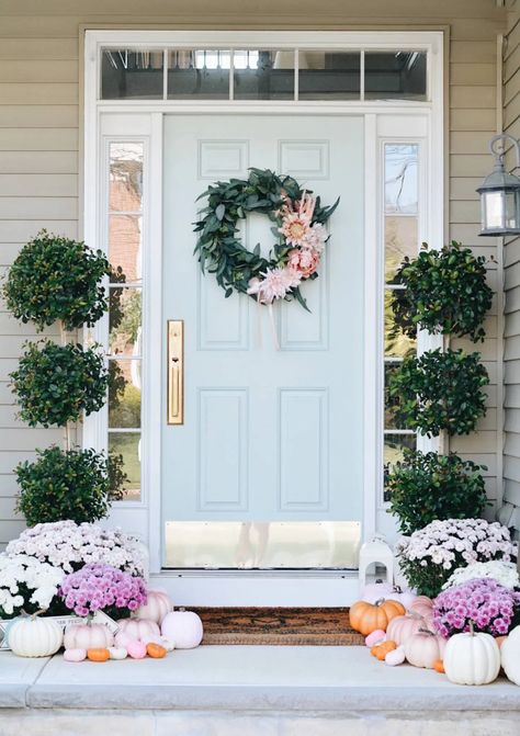 A Pink Fall Front Door Decor & Pink Pumpkins Porch Styling, Front Door Planters, Fall Front Door Decor, Pink Front Door, Door Planter, Fall Coffee Table, Porch Decorations, Easy Fall Decor, Fun Fall Crafts