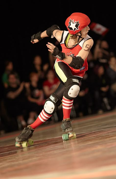 Roller Derby Girls, Derby Skates, Action Pose Reference, Derby Girl, Roller Skaters, Roller Girl, Action Shots, Female Pose Reference, Team Canada