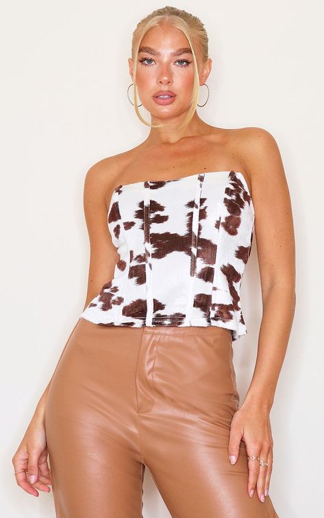 Cute Tops For Women, Brown Cow, Basic T Shirts, White Bikinis, Kim Kardashian Red Carpet, Kendall Jenner Outfits, Victoria Dress, Cute Crop Tops, Red Carpet Dresses