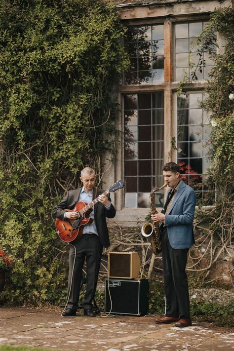 Wedding band duo playing guitar and saxophone for outdoor wedding entertainment Wedding Games Outdoor, Wedding Music Band, Wedding Entertainment Ideas, Green Studio, Music Garden, Music Wedding, Games Outdoor, Embroidered Wedding Dress, Entertainment Wedding