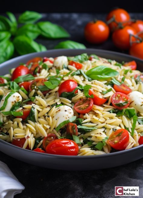 Fresh And Flavorful Caprese Orzo Salad Caprese Orzo, Orzo Salad Recipes, Easy Pasta Salad Recipe, Orzo Salad, Summer Menu, Easy Pasta Salad, Refreshing Salad, Spinach Pasta, Summer Salad Recipes