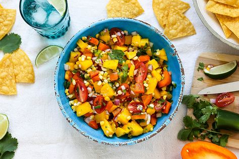 Fresh Corn and Mango Salad – Floating Kitchen Fresh Corn Recipes, Floating Kitchen, Edamame Salad, Mango Salad, Recipes Appetizers And Snacks, Main Dish Salads, Allergy Free Recipes, Colorful Salads, Fresh Corn