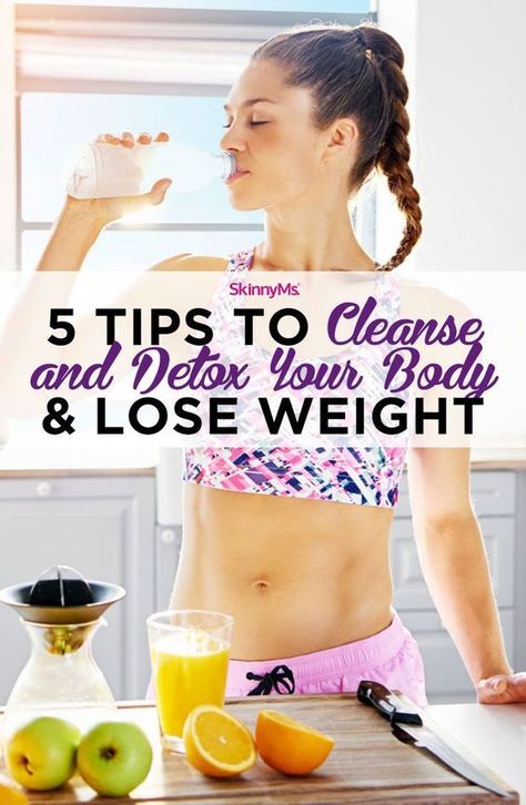 These 5 simple tips to cleanse and detox your body should be performed daily. They will make you feel healthier, more relaxed, and full of energy! Body Cleanse Drink, Body Detox Cleanse, Full Body Detox, Natural Detox Drinks, Detox Tips, Detox Water Recipes, Healthy Detox, Body Cleanse, Natural Detox