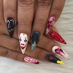 #TB from last year “you’ll float to” #gelnails #naildesign #halloweennailart #nailpro #nailsofinstagram #nails💅 #nailsonfleek #nailsaddict #nail #nailart #nailsoftheday #naillove #nailporn #nailartswag #nailartswag #halloweennails #it #itnails #pennywise #clownnails #stilletonails #whitenails #mattenails #lasvegasnails #vegasnails #702nails It Nails Stephen King, Goth Nail Art, Nail Designs For 2023, Diy Nails Tutorial, King Nails, It Nails, Horror Nails, Holloween Nails, Vegas Nails