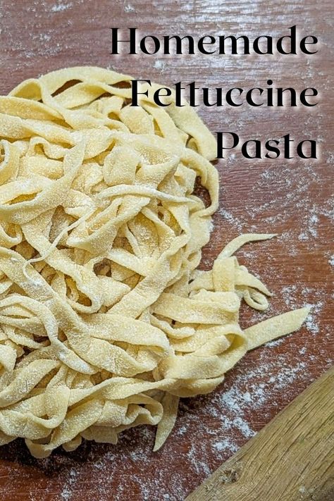 Homemade Fettuccine, Fresh Pasta Recipes, Fettuccine Recipes, Pasta Roller, Fettuccine Pasta, Drying Pasta, Easter Dinner, Fresh Pasta, Bread And Pastries