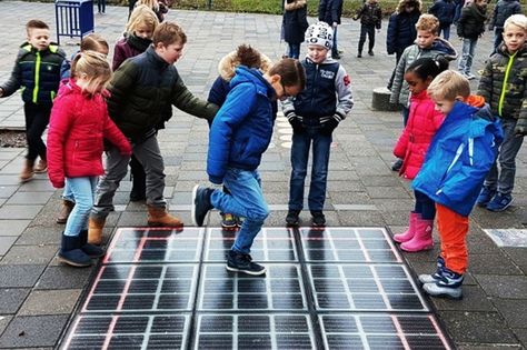 School Playground, School Yard, Children Play, School Building, Sustainable Energy, Find Picture, Outdoor Play, Public Space, Solar Energy