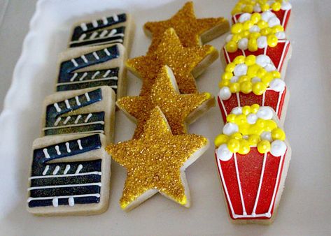 hollywood baby shower movie cookies Birthday Themes For Teens, Cake Ideas For Teens, Birthday Cake Ideas For Teens, Design Cookies, Movie Theme Birthday Party, Hollywood Birthday Parties, Oscars Party Ideas, Cinema Party, Backyard Movie Party