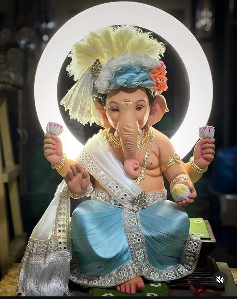 Ganpati Bappa Idol, Ganpati Murti Design, Mahakal Pic, Lilac Nails Design, Ganpati Photo, Chaturthi Decoration, Ganpati Photo Hd, Ganesh Decoration, Ganpati Decor