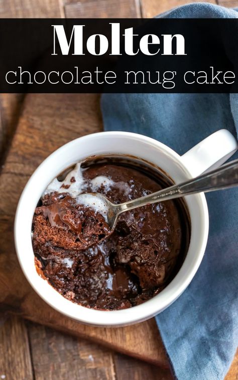 Molten chocolate mug cake - best chocolate mug cake, and it's ready in less than 10 minutes. Cloud Dessert, November Meals, Keto Cakes, Molten Cake, Microwave Cake, Cakes To Make, Chocolate Mug Cake, Mug Cake Microwave, Molten Lava Cakes