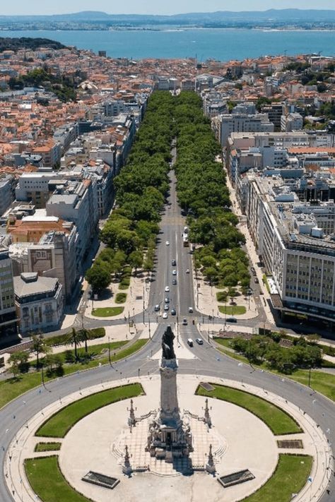 (imagens de vários lugares de Portugal) Portugal é um destino turístico de tirar o fôlego, repleto de maravilhas para explorar. Imagine-se a respirar ar fresco e a sentir a brisa no rosto enquanto caminha por trilhos sinuosos nas montanhas portuguesas. As Serras de Portugal são um tesouro natural que oferecem vistas panorâmicas impressionantes, paisagens intocadas e uma sensação de paz que só a natureza pode proporcionar. Com suas praias deslumbrantes, clima agradável e cultura rica...SAIBA MAIS Lisbon Travel Guide, Day Trips From Lisbon, Portugal Vacation, Urban Landscape Design, Lisbon Travel, Portuguese Culture, Sintra Portugal, Beautiful Locations Nature, Portugal Travel