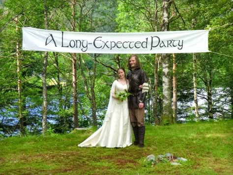 "A Long Expected Party" - Lord of the Rings Hobbit theme wedding banner Lord Of The Rings Wedding Reception, Lotr Banner, Lord Of The Rings Wedding Theme, Lotr Themed Wedding, Hobbit Wedding Theme, Lotr Wedding Ideas, Hobbit Themed Wedding, Long Expected Party, Tolkien Wedding