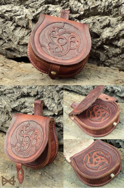 Gotland Belt Pouch by Meredyth on DeviantArt Diy Leather Stamp, Leaf Purse, Viking Belt, Leather Belt Pouch, Leather Tooling Patterns, Brown Hand, Leather Armor, Leather Stamps, Leather Carving