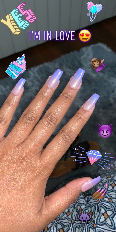 I freaking love it 😍 😍😍 Purple ombré with unicorn 🦄 chrome Purple And White Chrome Nails, Ombre Chrome Nails, Baby Boomers Nails, White Chrome Nails, Nail Shimmer, Chrome Powder, Purple Unicorn, Purple Baby, Purple Ombre