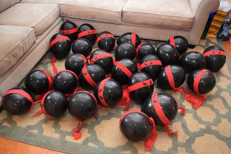 Ninja Party Snacks, Ninja Party Games, Diy Ninja Birthday Party Ideas, Ninja Kidz Tv Birthday Party Ideas, Ninja Kidz Party, Ninja Balloons, Ninja Party Ideas, Ninja Themed Birthday Party Activities, American Ninja Birthday Party