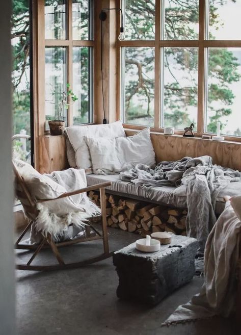 15 Scandinavian Cabin Interiors to Inspire You Wabisabi Living, Cabin Interiors Cozy, Nordic House Interior, Scandinavian Cabin Interior, Scandinavian Cabin, Scandi Interiors, Japandi Decor, Scandi Decor, Light Colored Wood