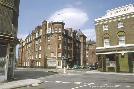 Tower Hamlets, East End London, Columbia Road, London Pubs, London History, Bethnal Green, The Pub, Brick Lane, Old Street