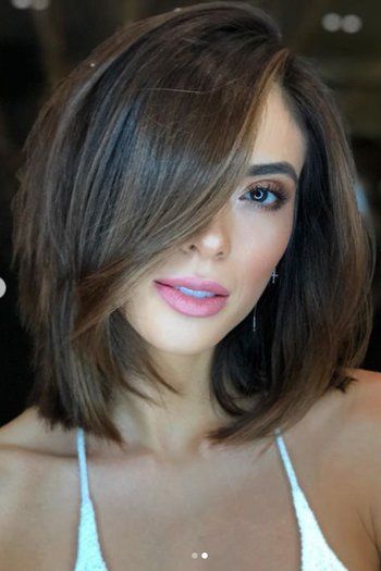 Side-Swept Lob Long Bob Haircuts, Lob Haircut, Short Hairstyles For Thick Hair, Trending Haircuts, Trending Hairstyles, Hairstyles Black, Long Bob, Shoulder Length Hair, Hairstyles Haircuts