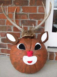 Rudolph the Red Nosed Reindeer pumpkin. Story Book Pumpkin, Pumkin Decoration, Halloween Pumpkin Crafts, Character Pumpkins, Christmas Pumpkins, Pumpkin Decorating Contest, Pumpkin Books, Rudolph The Red Nosed Reindeer, Pumpkin Projects