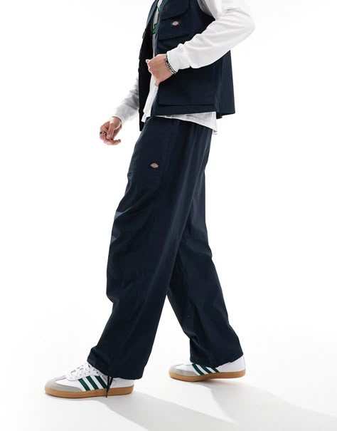 Pants by Dickies For days when denim won't do Regular rise Elasticated drawstring waist Concealed fly Side pockets Regular fit Streetwear Fashion Workwear, Baggy Dickies Outfit Men, Navy Dickies Outfit, Work Core Fashion Men, Dickies Pants Outfits For Men, Men’s Pants, Mens Skater Fashion, Mens Fashion Pants, Dickies Outfits Men