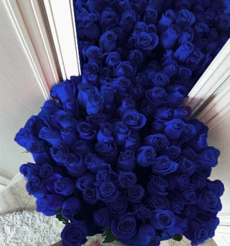 Blue Bouquet Aesthetic, Blue Roses Aesthetic, Blue Roses Bouquet, Dark Blue Roses, Pretty Flower Bouquet, Rose Blu, 17 Doğum Günü, Blue Flower Bouquet, Blue Rose Flower