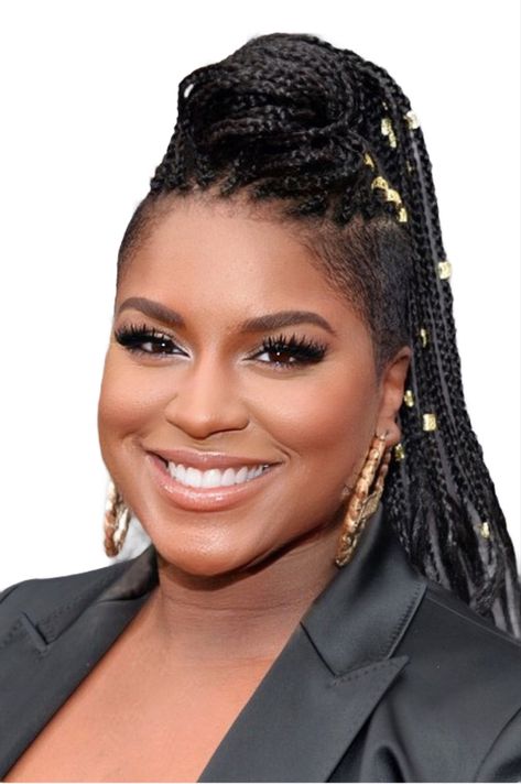 Ester Dean, Pitch Perfect, Superhero Movies, Long Braids, Moving Image, Girl Crushes, Grammy Awards, Record Producer, Apple Music