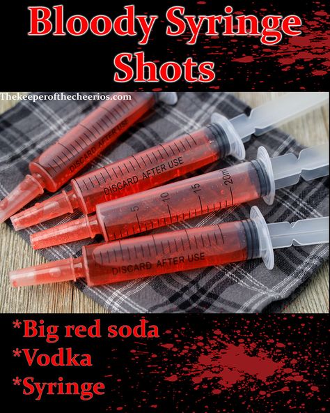 Halloween Syringe Drinks, Syringe Shots, Halloween Shots, Halloween Party Drinks, Halloween Food Dinner, Halloween Drinks Alcohol, Shots Alcohol, Lake House Food Ideas, Yummy Alcoholic Drinks