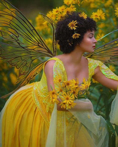 Black Fairy Aesthetic, Fae Outfit, Tinkerbell Cosplay, Midsummer Nights Dream Party, Yellow Fairy, Fae Art, Water Fairy, Artsy Photography, Perfect Sisters