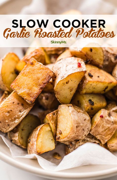 Slow Cooker Roasted Potatoes, Making Roast Potatoes, Slow Cooker Potatoes, Garlic Roasted Potatoes, Slow Cooker Roast, Crockpot Roast, Roast Potatoes, Crock Pot Slow Cooker, Crockpot Recipes Slow Cooker