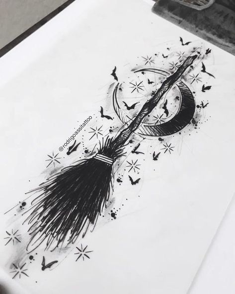 Kunst Tattoos, Witch Tattoo, Tattoo Zeichnungen, Tattoos Geometric, Spooky Tattoos, Anime Tattoo, Halloween Tattoo, Arrow Tattoo, Halloween Drawings