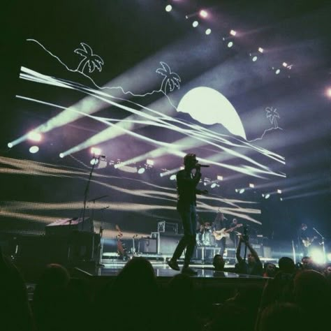 The Neighbourhood Aesthetic, Neighbourhood Aesthetic, Music Aesthetics, Jesse Rutherford, Drawing Stars, Iphone Widgets, The Nbhd, Concert Aesthetic, Bad Person