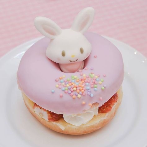 Wish Me Mell, Kawaii Dessert, Cute Donuts, Strawberry Milkshake, Think Food, Kawaii Food, Cute Desserts, Asian Cooking, Yummy Sweets