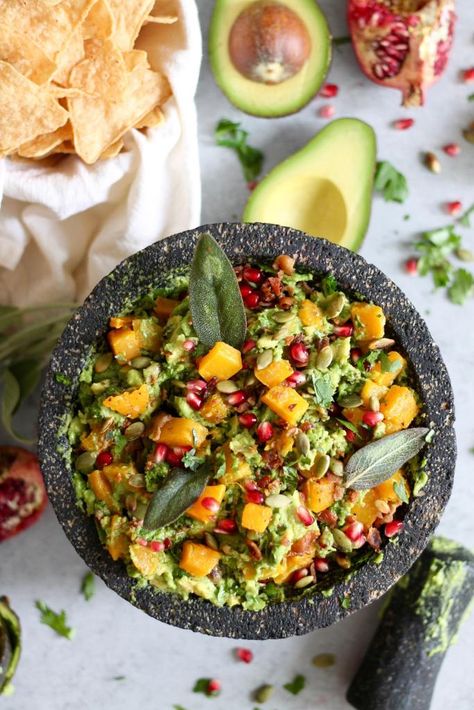 Loaded Autumn Guacamole (+ a video!) Salsa Guacamole, Toasted Pumpkin Seeds, Smashed Avocado, Roasted Butternut, Roasted Butternut Squash, Caribbean Recipes, Food Categories, Party Food Appetizers, Quesadillas