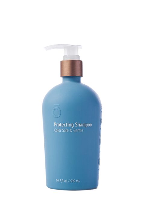 Doterra Protecting Shampoo | dōTERRA Essential Oils Doterra Shampoo, Quinoa Protein, Spearmint Essential Oil, Essential Oil Companies, What Are Essential Oils, Color Shampoo, Natural Cleaners, Hard Water, Fractionated Coconut Oil